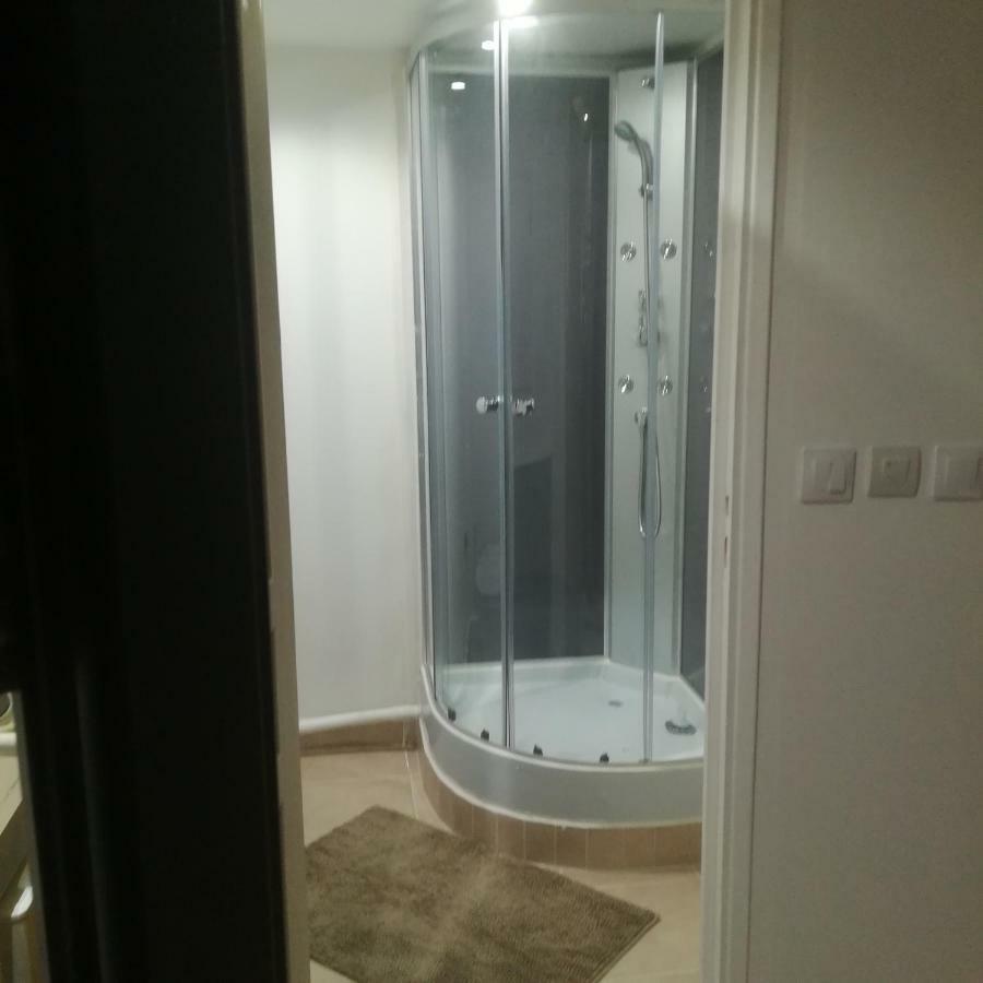 Studio Dependance Maison, 5 Mnt Gare & Tram Vénissieux 外观 照片