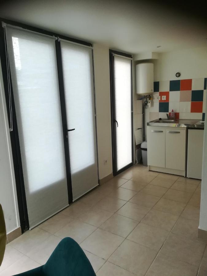 Studio Dependance Maison, 5 Mnt Gare & Tram Vénissieux 外观 照片